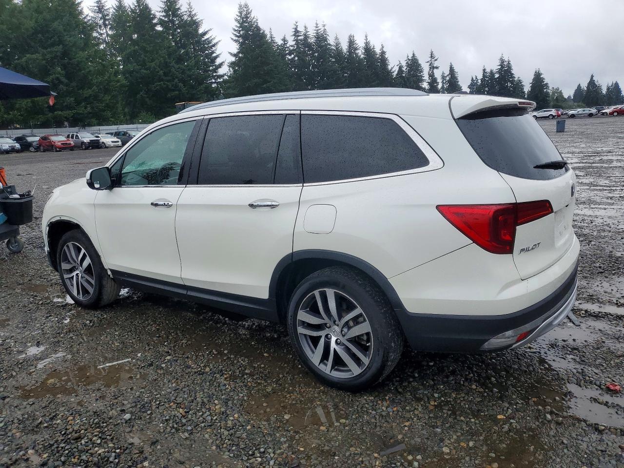2017 Honda Pilot Touring - Фото 2