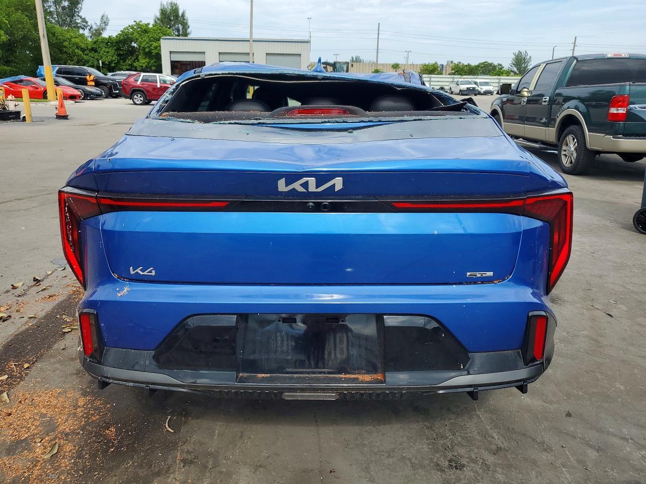 2025 Kia K4 Gt Line - Фото 6