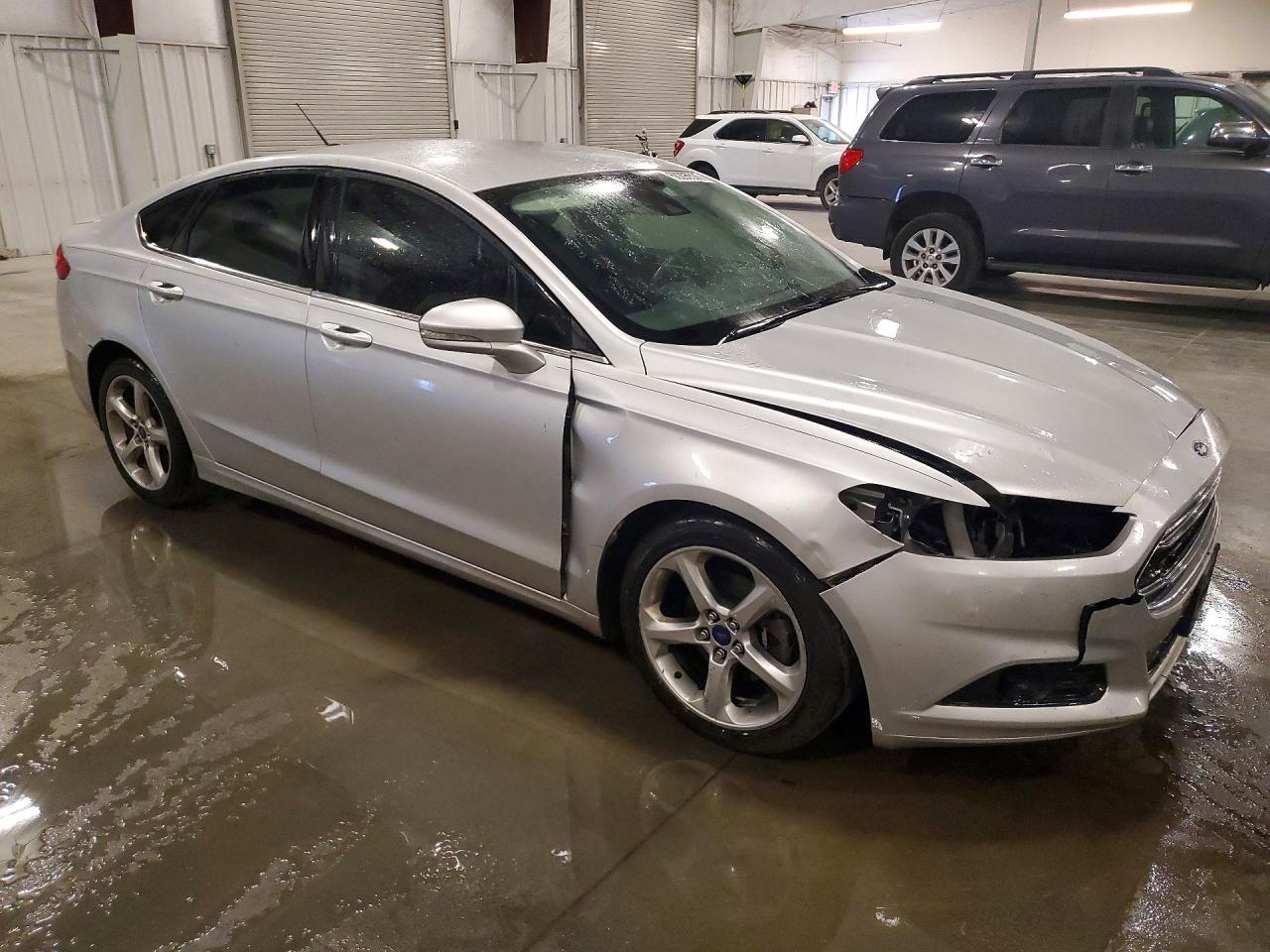 2016 Ford Fusion Se - Фото 4