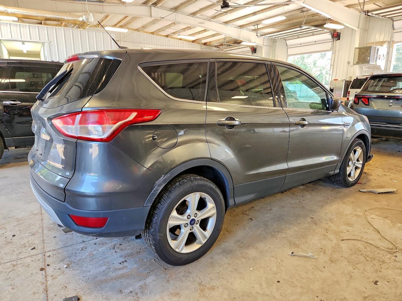 2016 Ford Escape Se - Фото 3