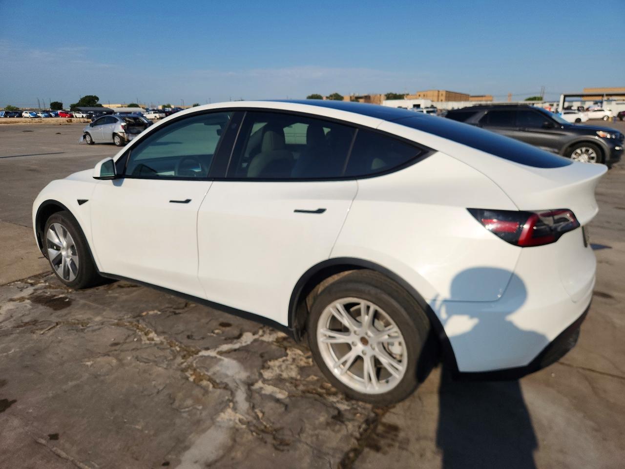 2022 Tesla Model Y - Фото 2