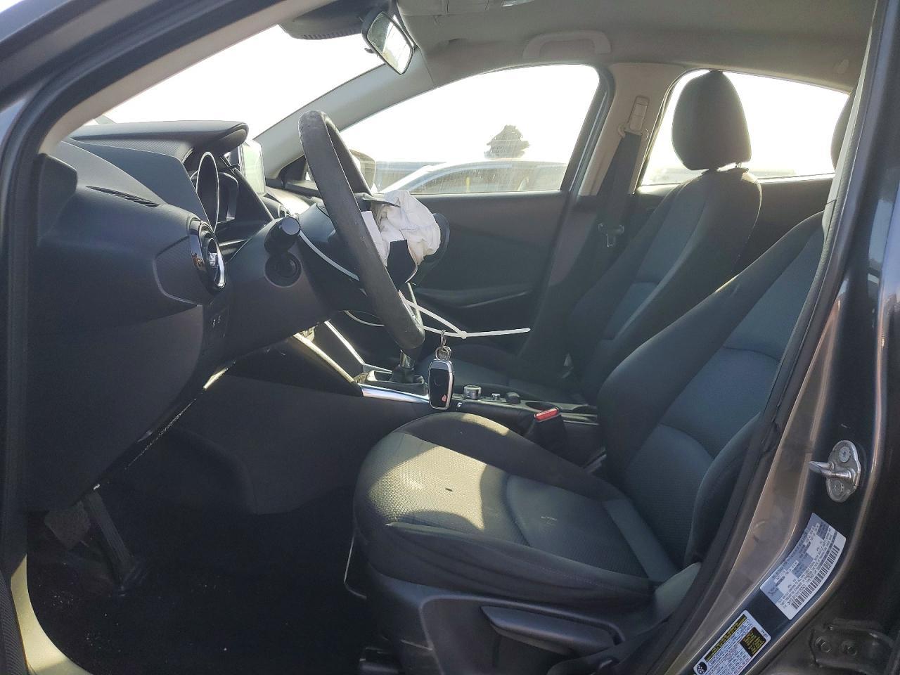 2017 Toyota Yaris Ia Base - Фото 7