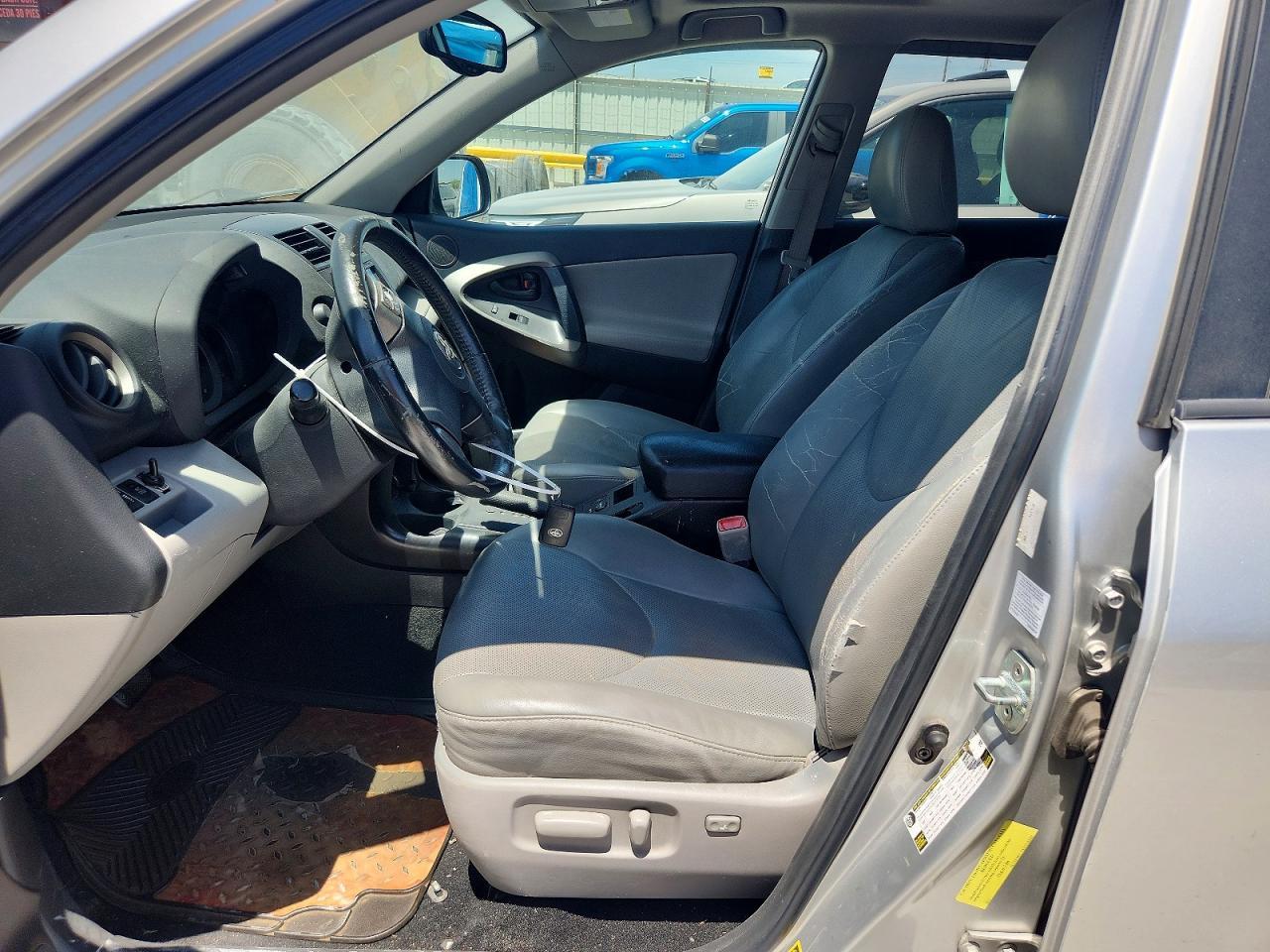 2010 Toyota Rav4 Limited - Image 7