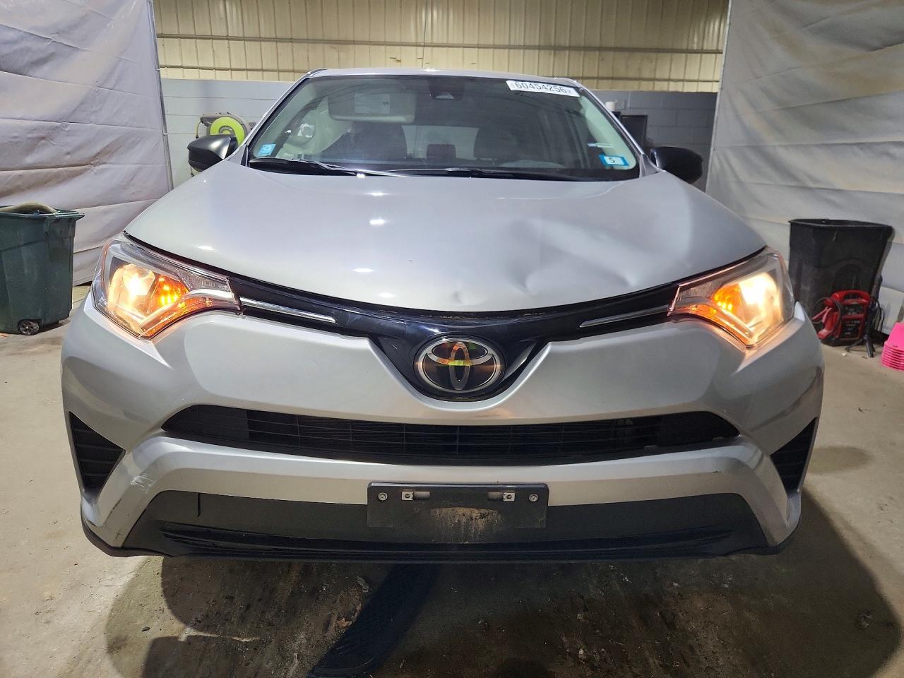 2018 Toyota Rav4 Le - Фото 5