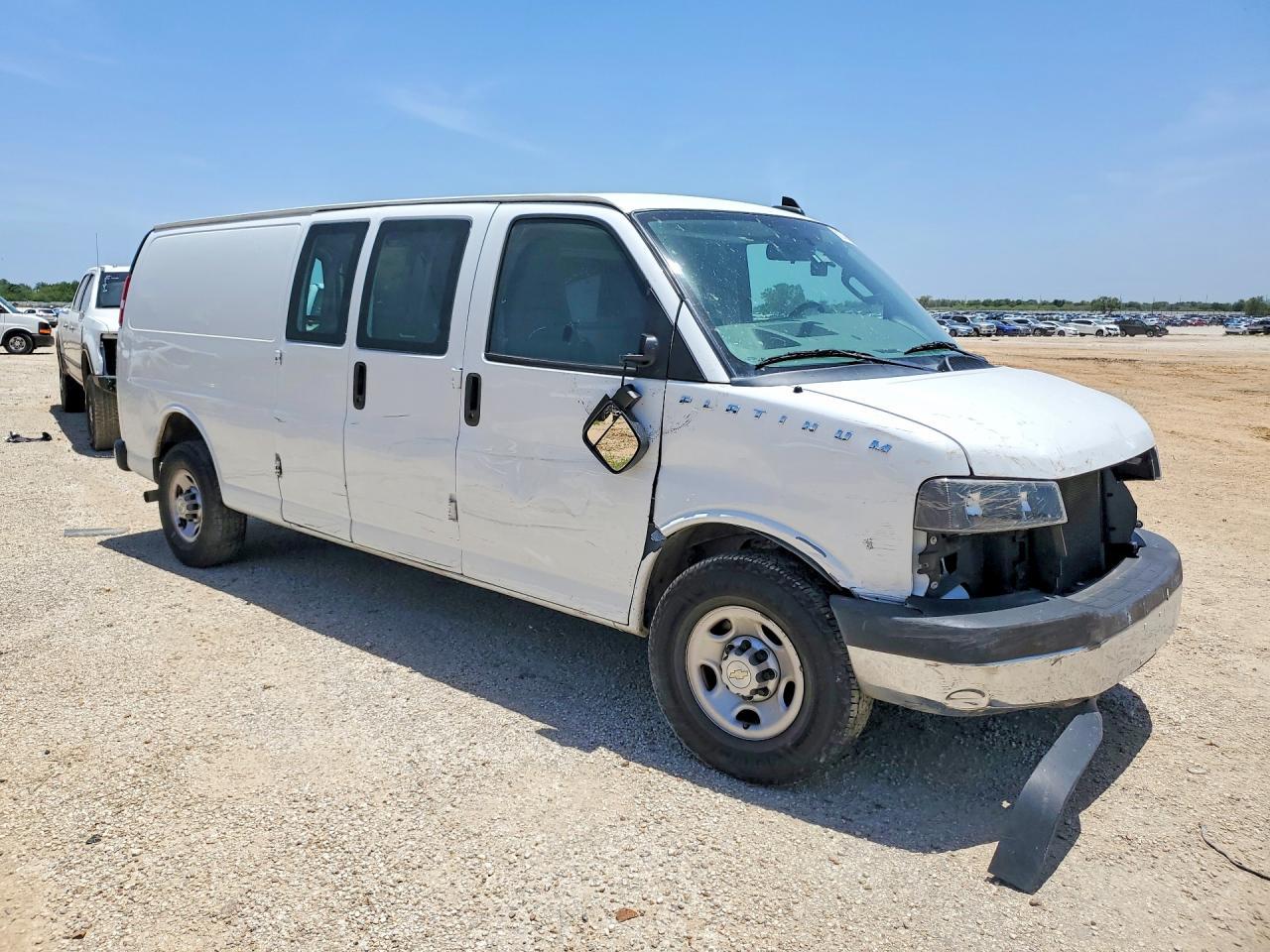 2021 Chevrolet Express 2500 Cargo Delivery Van - Image 4