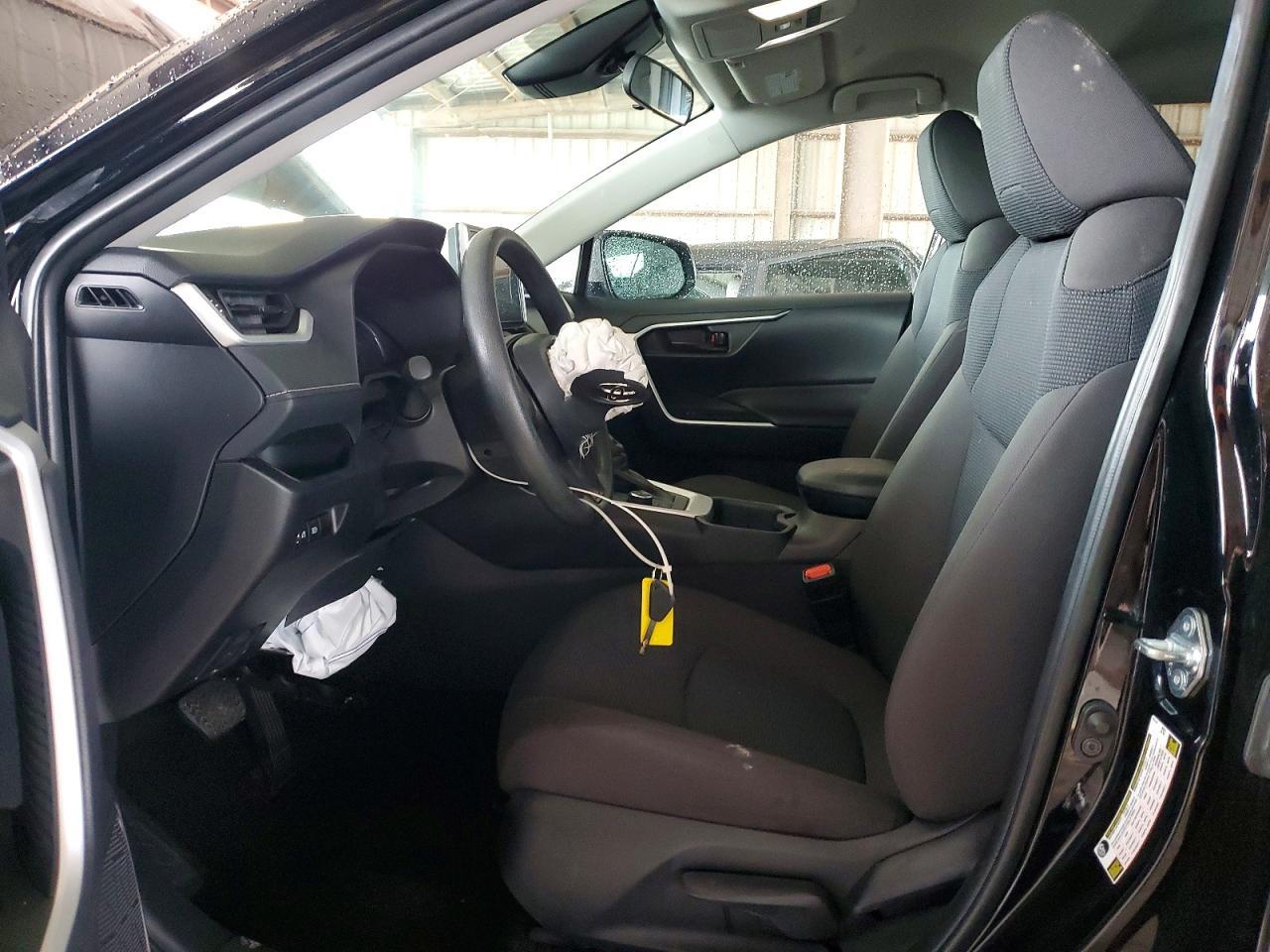 2025 Toyota Rav4 Le - Фото 7