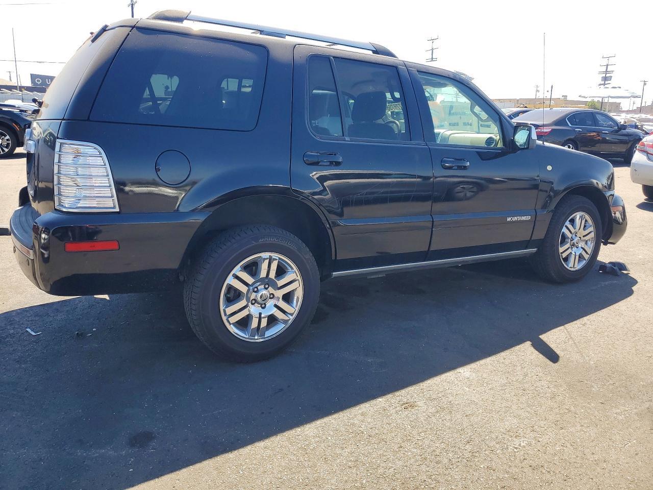 2008 Mercury Mountaineer Premier - Image 3