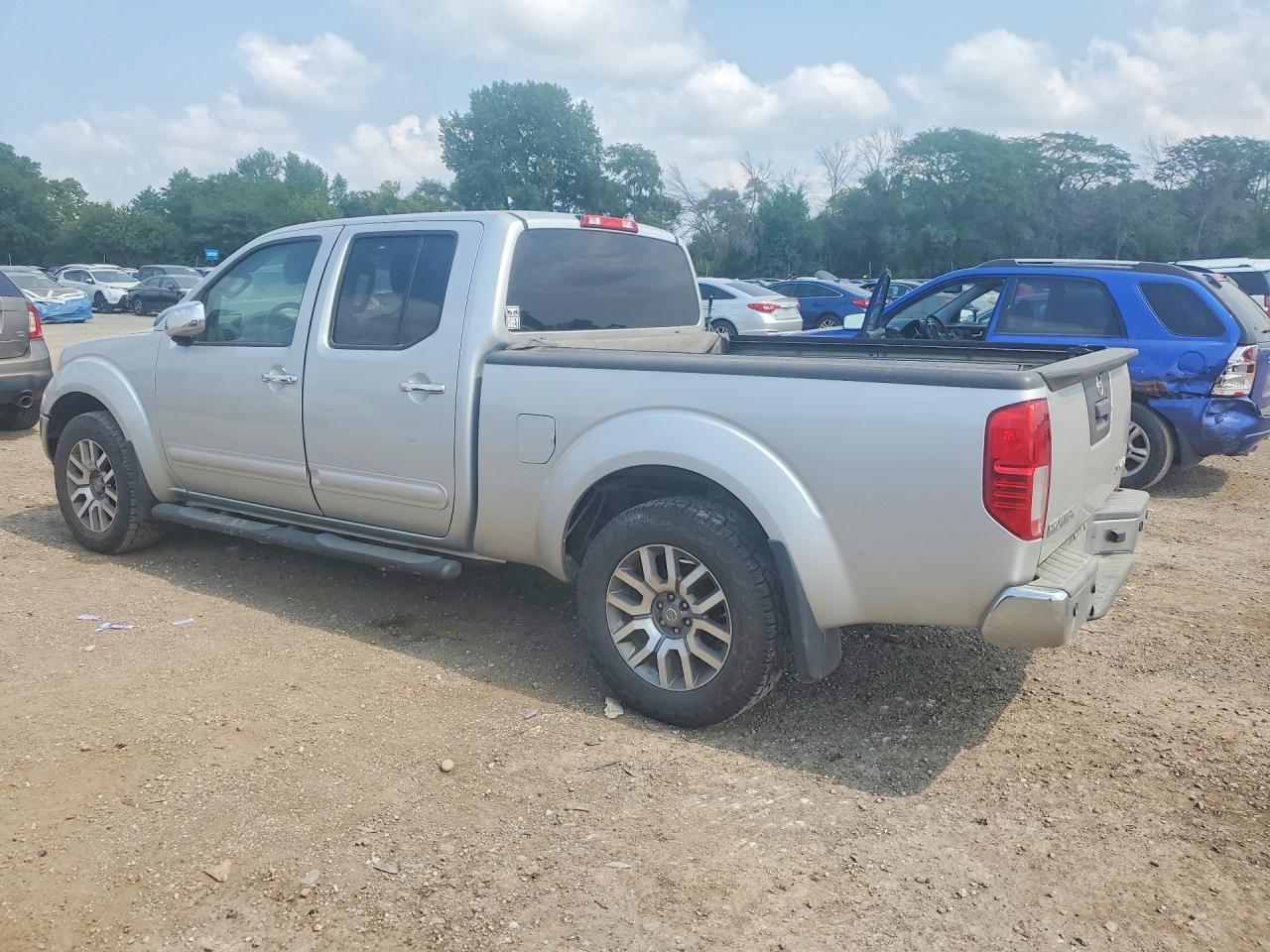 2013 Nissan Frontier Sv - Image 2