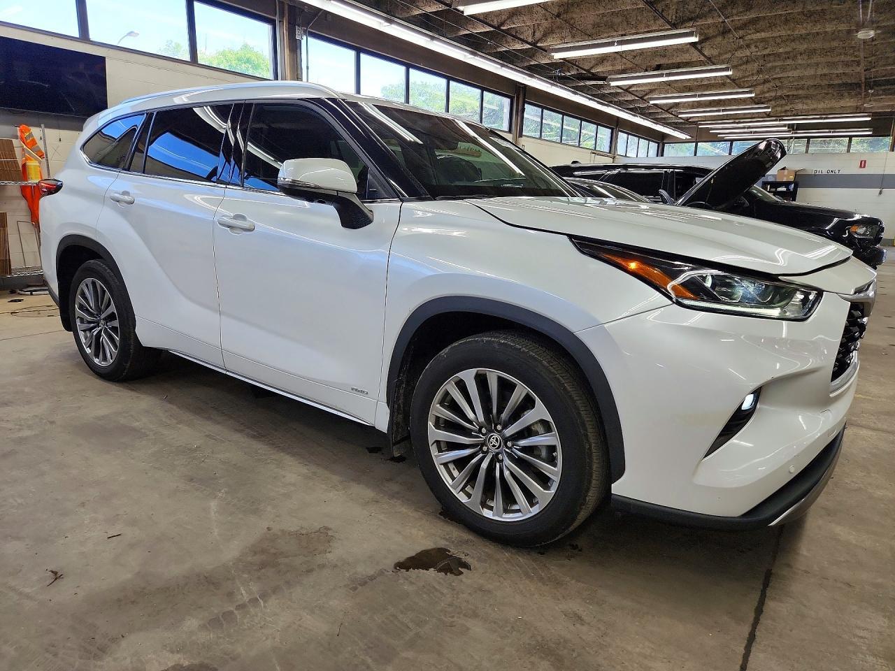 2025 Toyota Highlander Hybrid Limited 25Th Edition - Фото 4