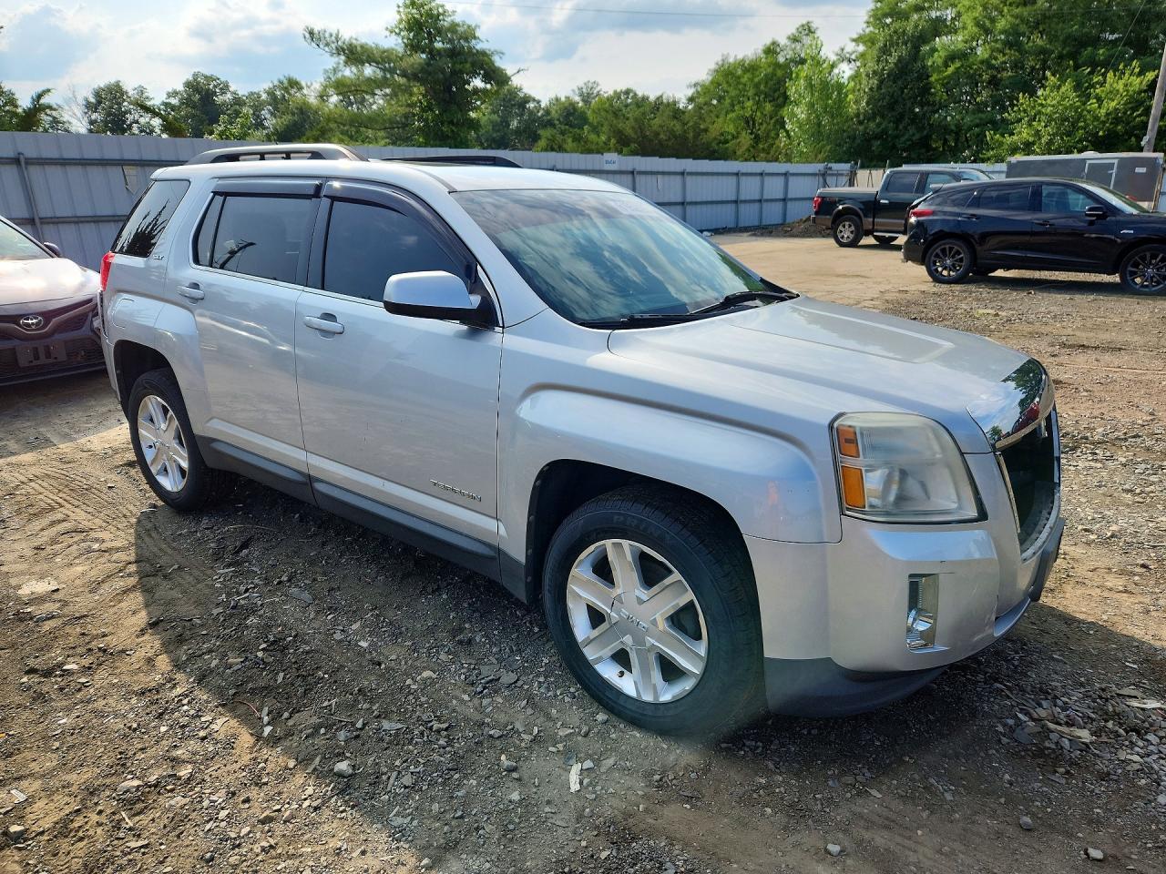 2011 GMC Terrain Slt - Image 4