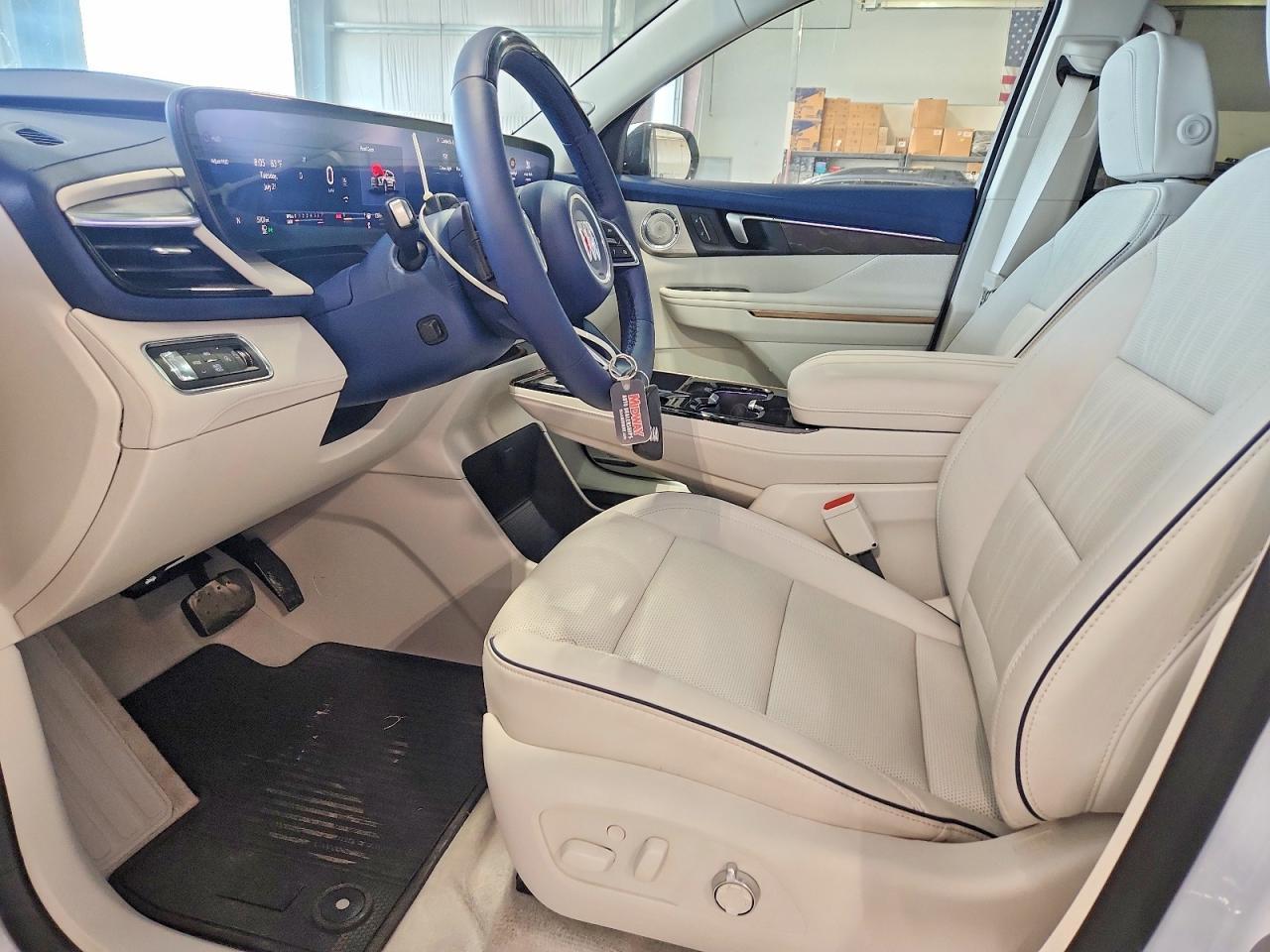 2026 Buick Enclave Avenir - Image 7