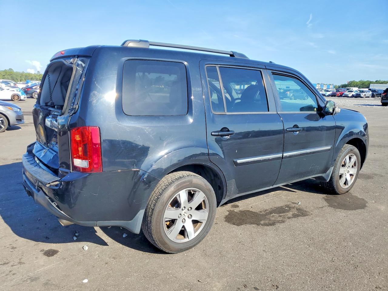 2013 Honda Pilot Touring - Image 3
