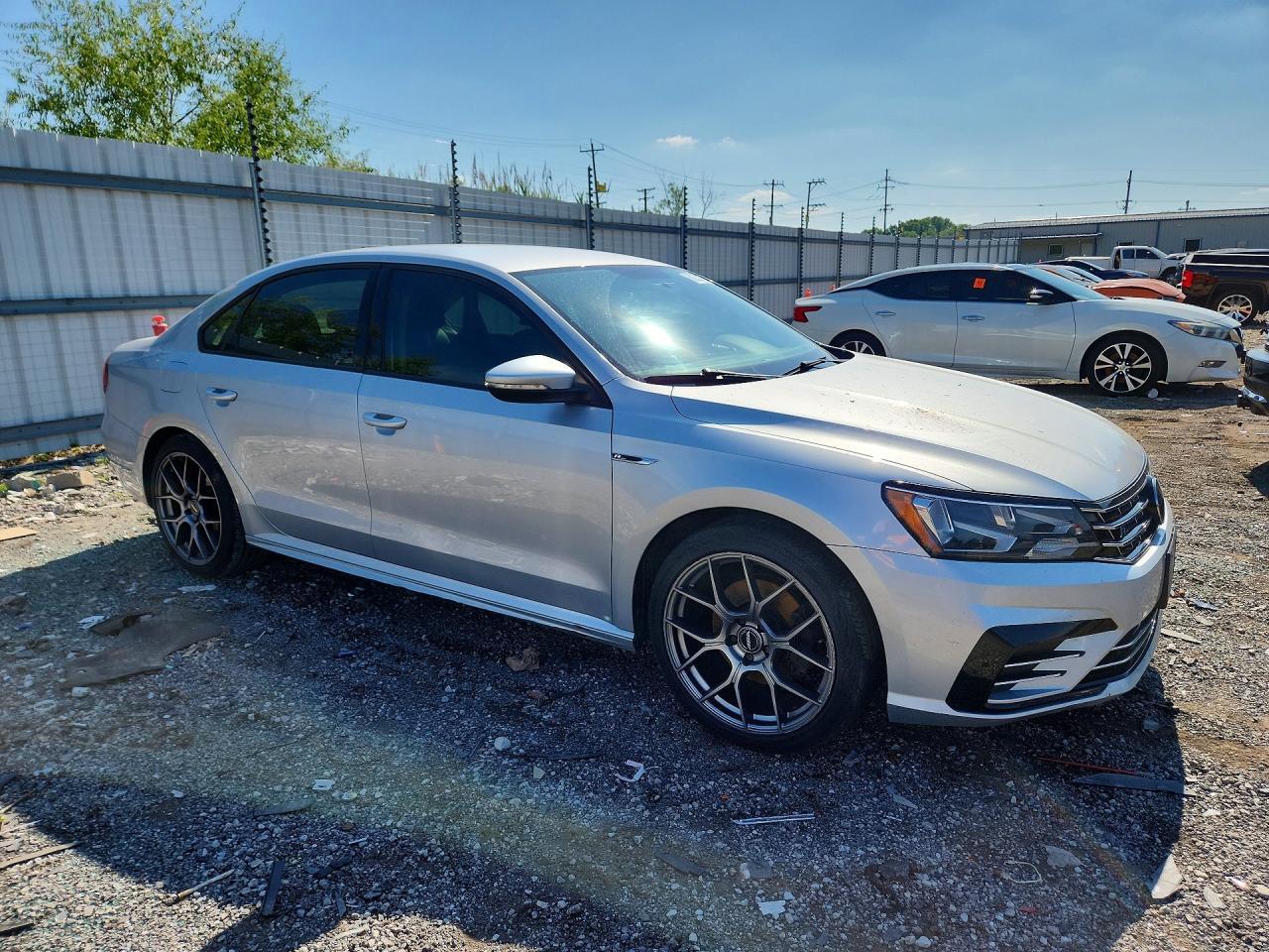 2018 Volkswagen Passat S - Image 4