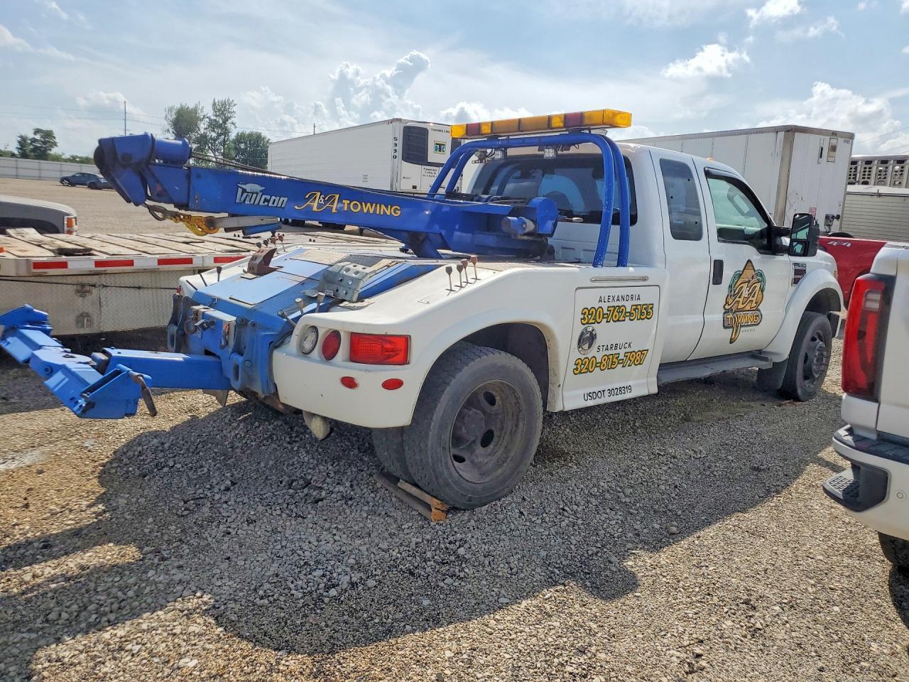 2008 Ford F550 Super Duty - Фото 3