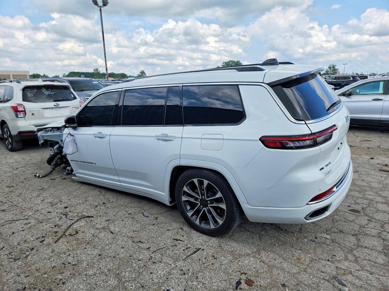 2023 Jeep Grand Cherokee L Overland - Image 2