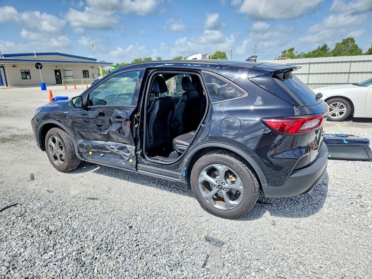2025 Ford Escape St Line - Фото 2