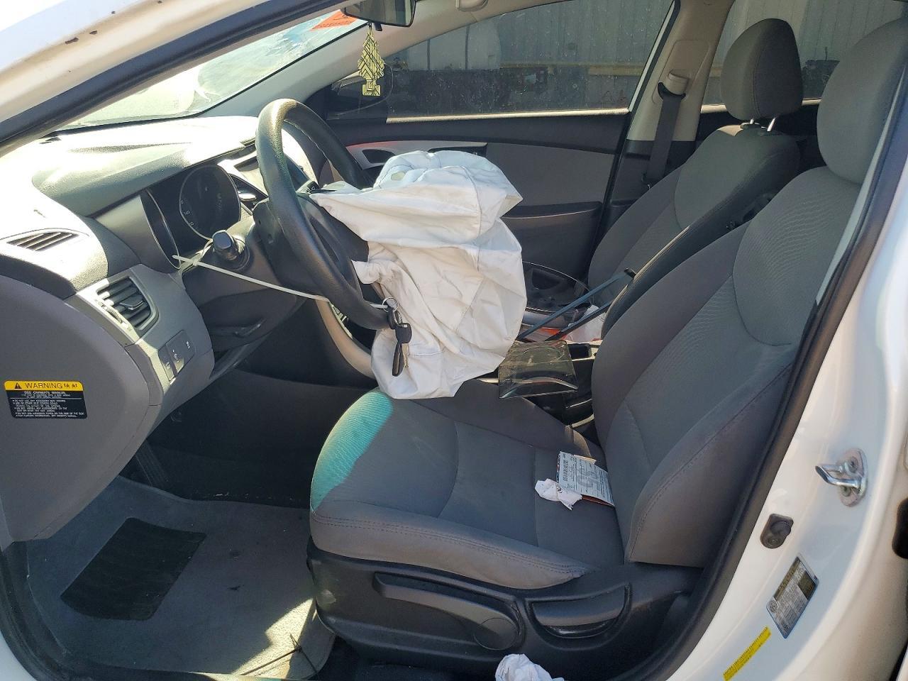 2016 Hyundai Elantra Se - Фото 7