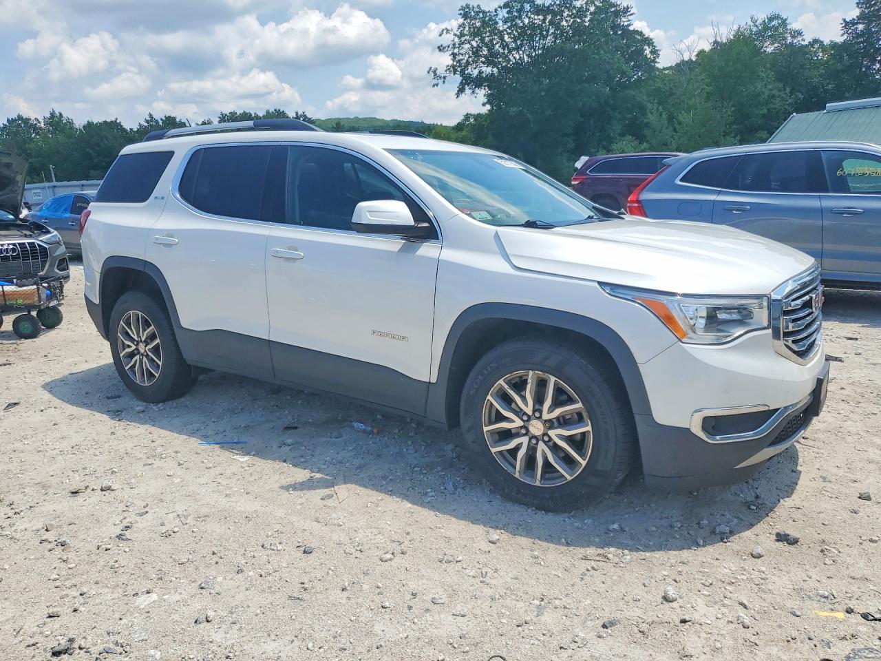 2017 GMC Acadia Sle - Image 4