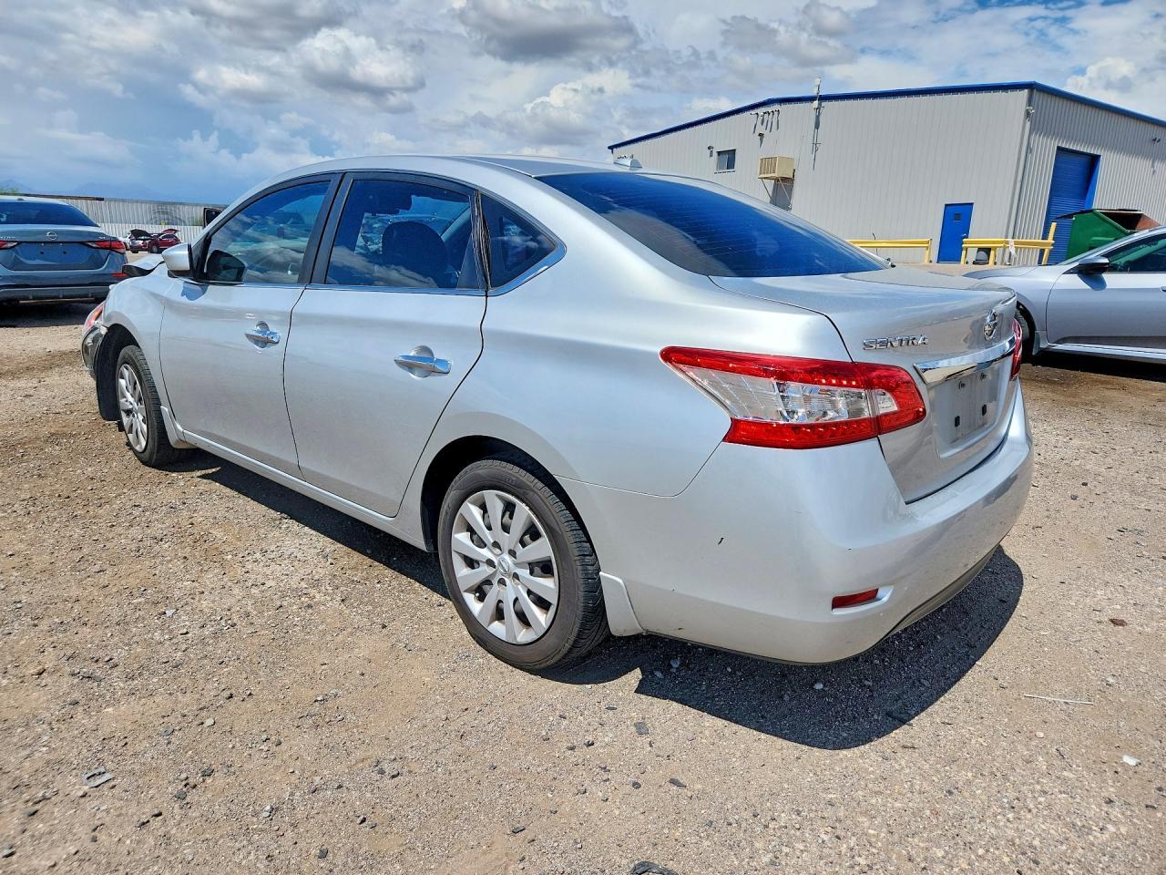 2015 Nissan Sentra Sv - Фото 2