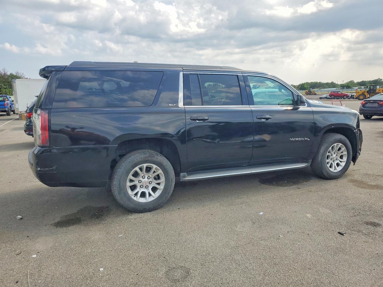 2015 GMC Yukon Xl K1500 Slt - Image 3