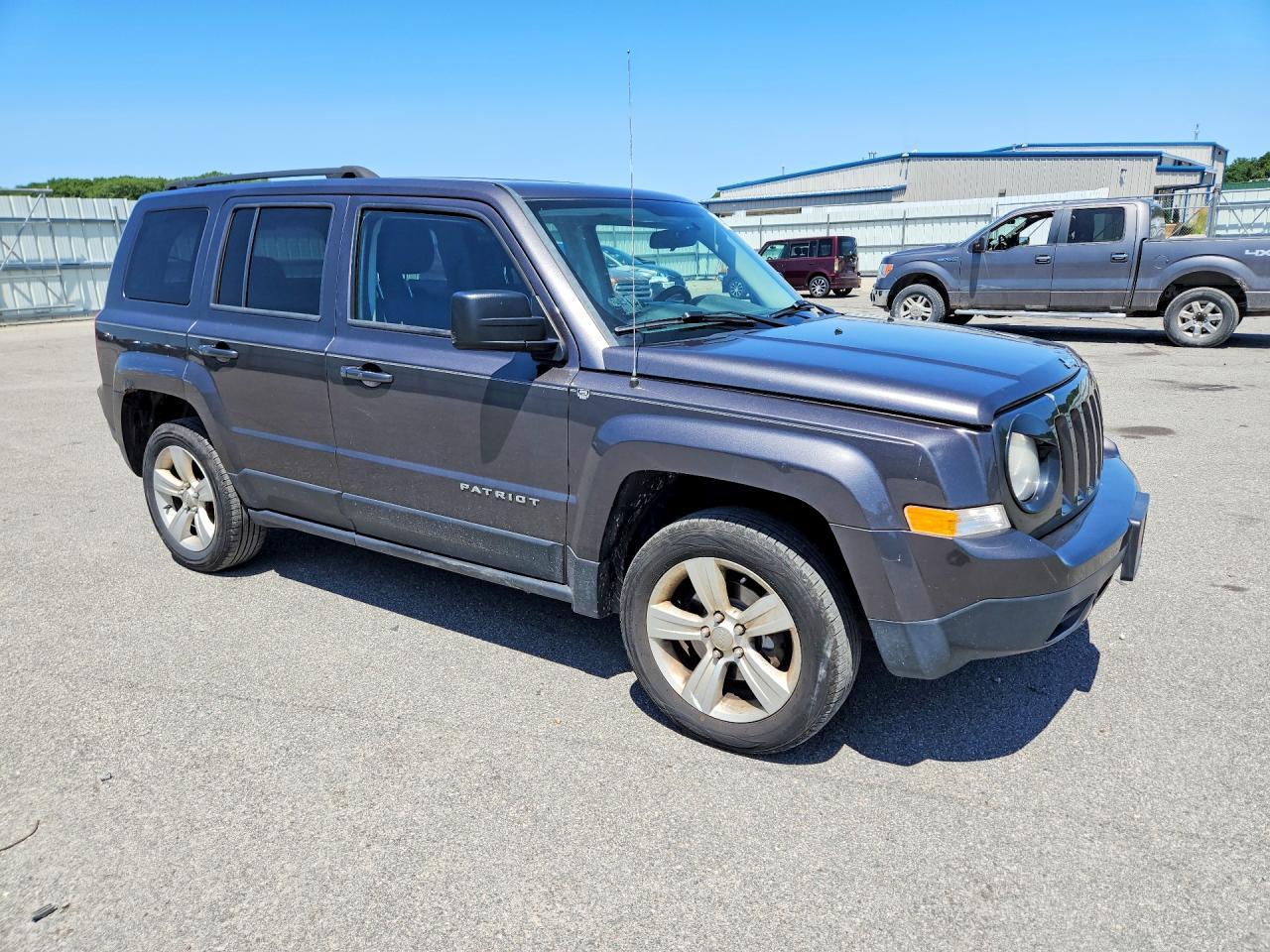 2014 Jeep Patriot Latitude - Фото 4