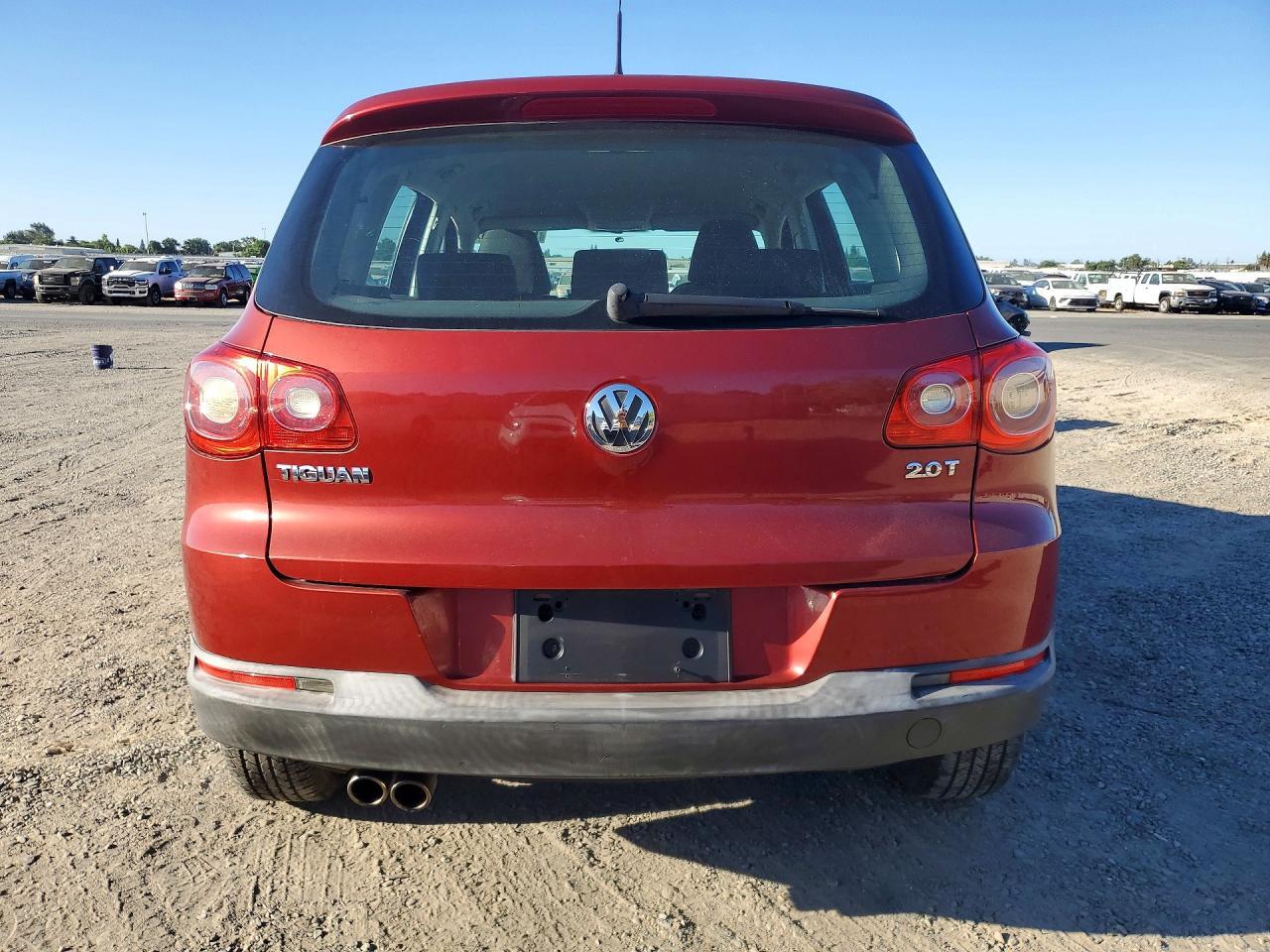 2010 Volkswagen Tiguan S/Se/Sel - Image 6