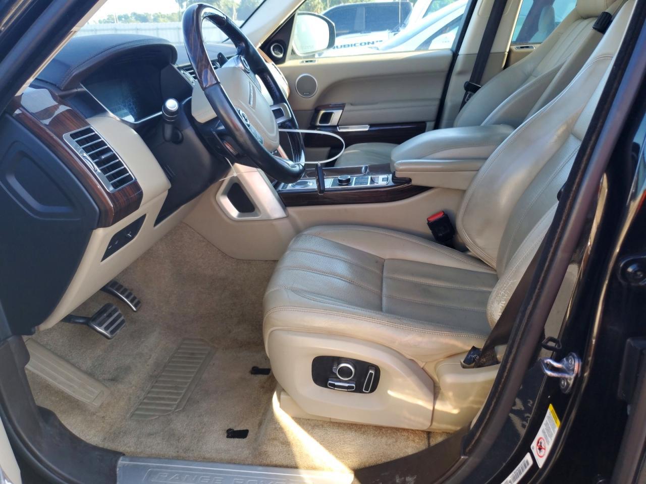 2016 Land Rover Range Rover Supercharged - Image 7