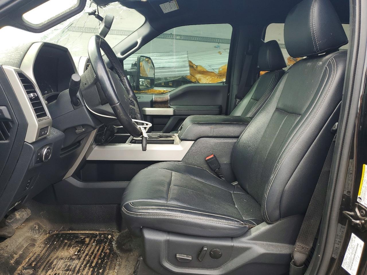 2022 Ford F450 Super Duty - Image 7