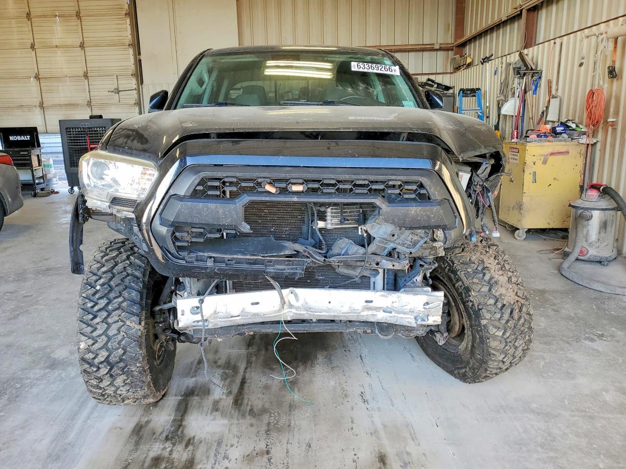 2019 Toyota Tacoma Sr5 V6 - Image 5