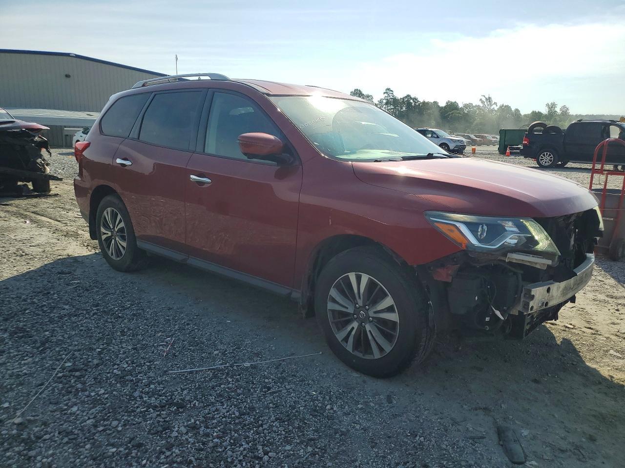 2017 Nissan Pathfinder Sl - Image 4