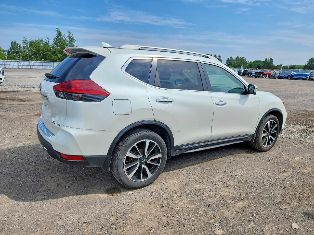 2018 Nissan Rogue S - Фото 3