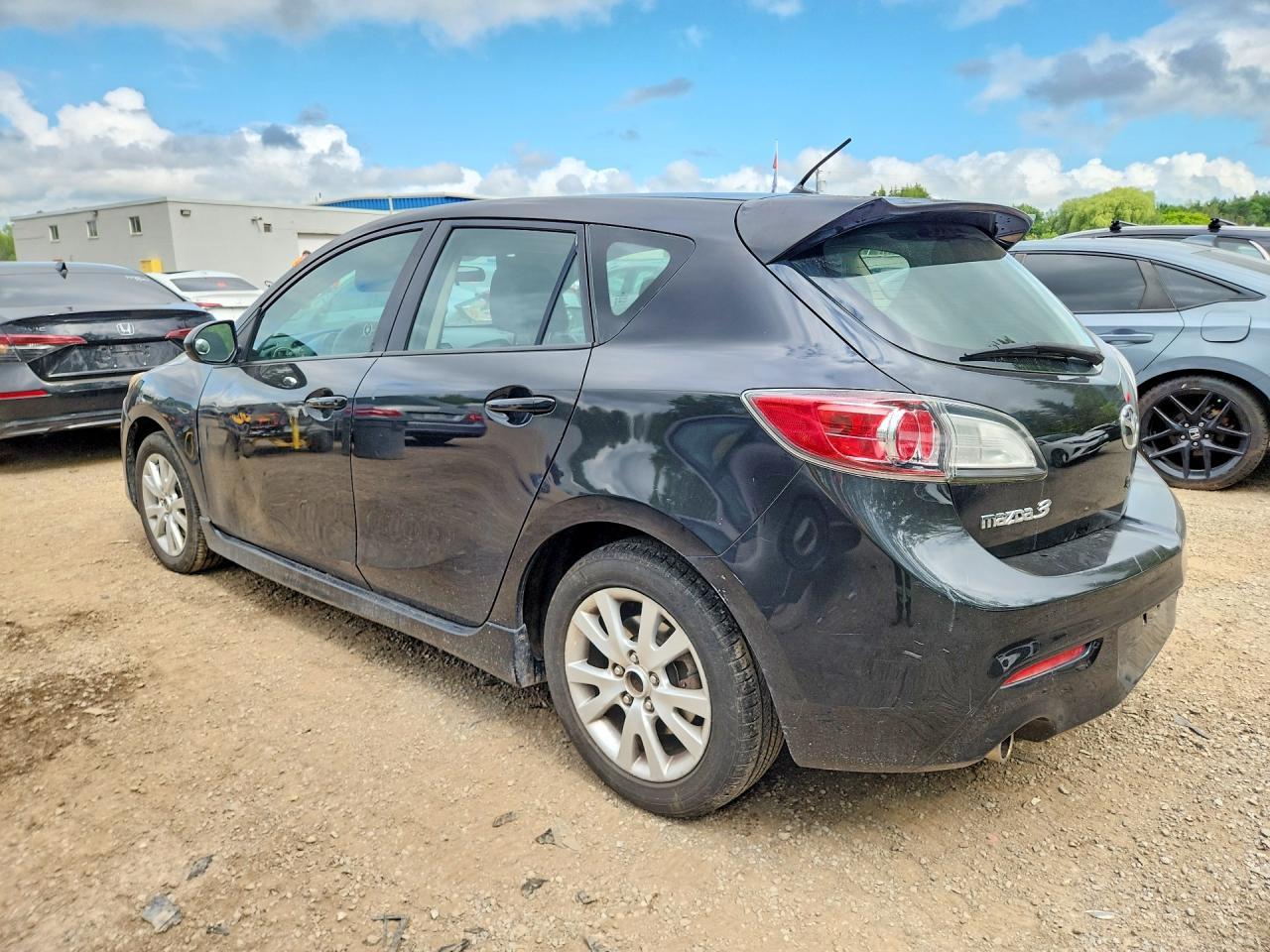 2011 Mazda 3 S - Фото 2