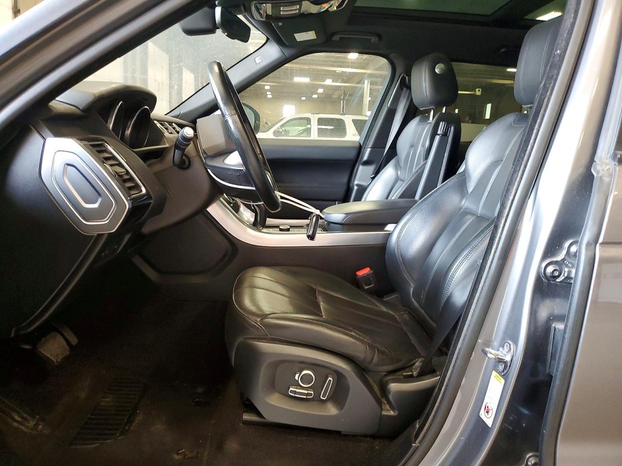 2017 Land Rover Range Rover Sport Hse - Image 7