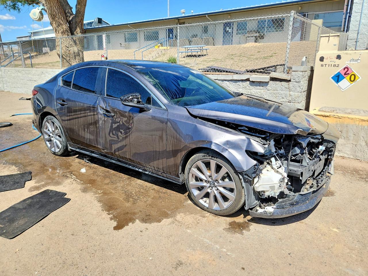 2021 Mazda 3 Preferred - Image 4