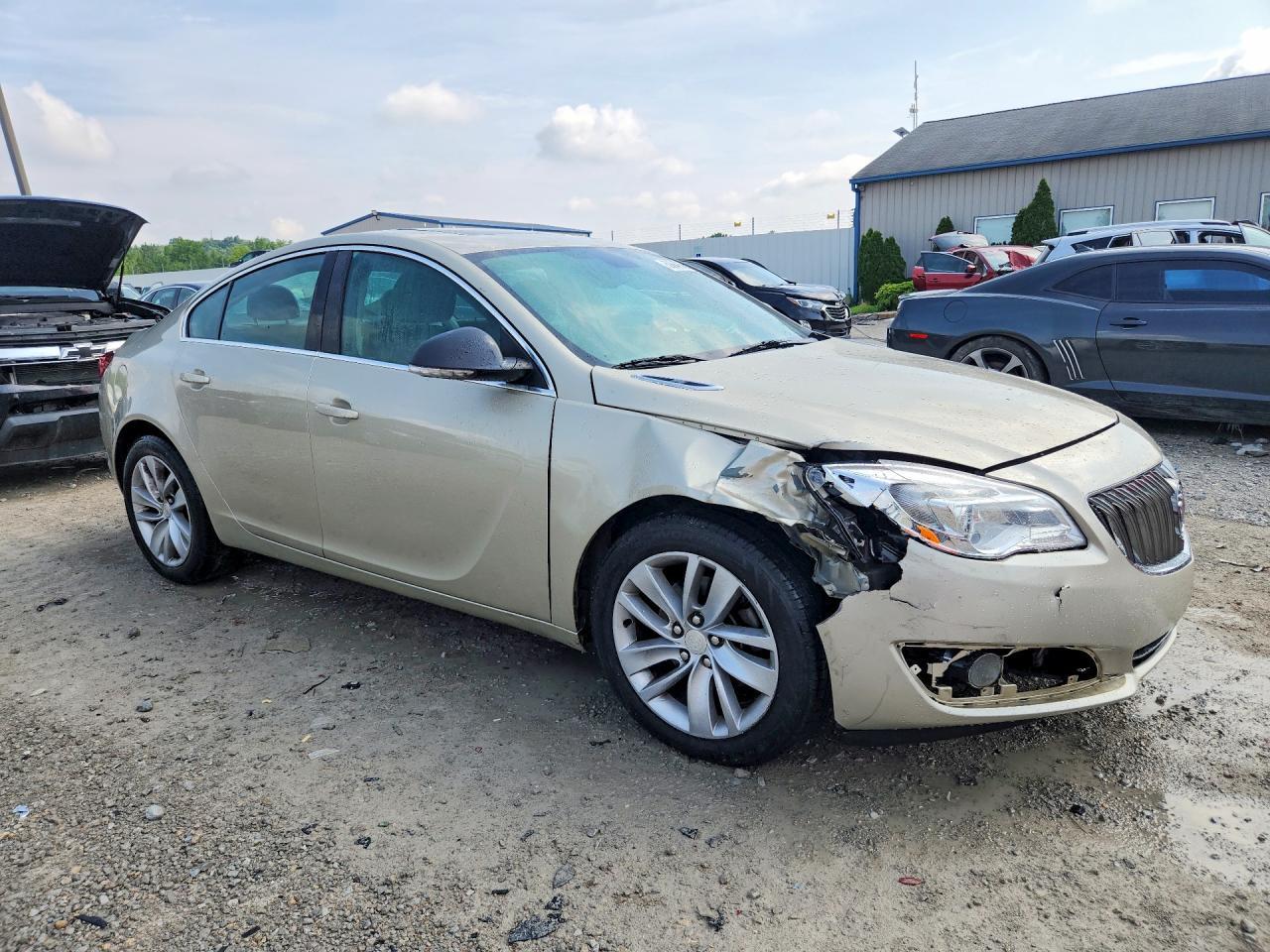 2015 Buick Regal - Image 4