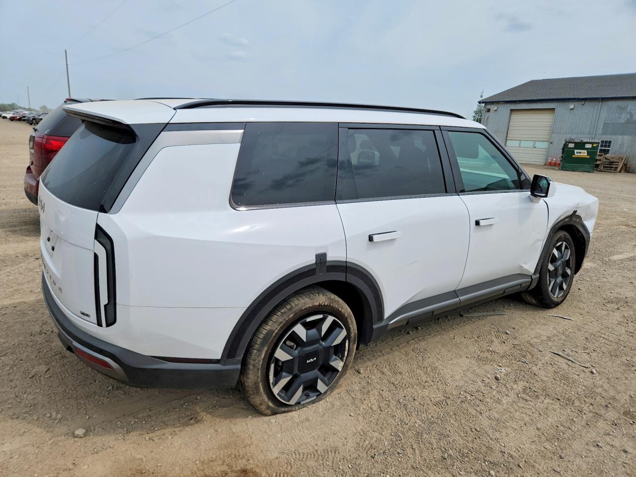 2027 Kia Telluride S - Image 3
