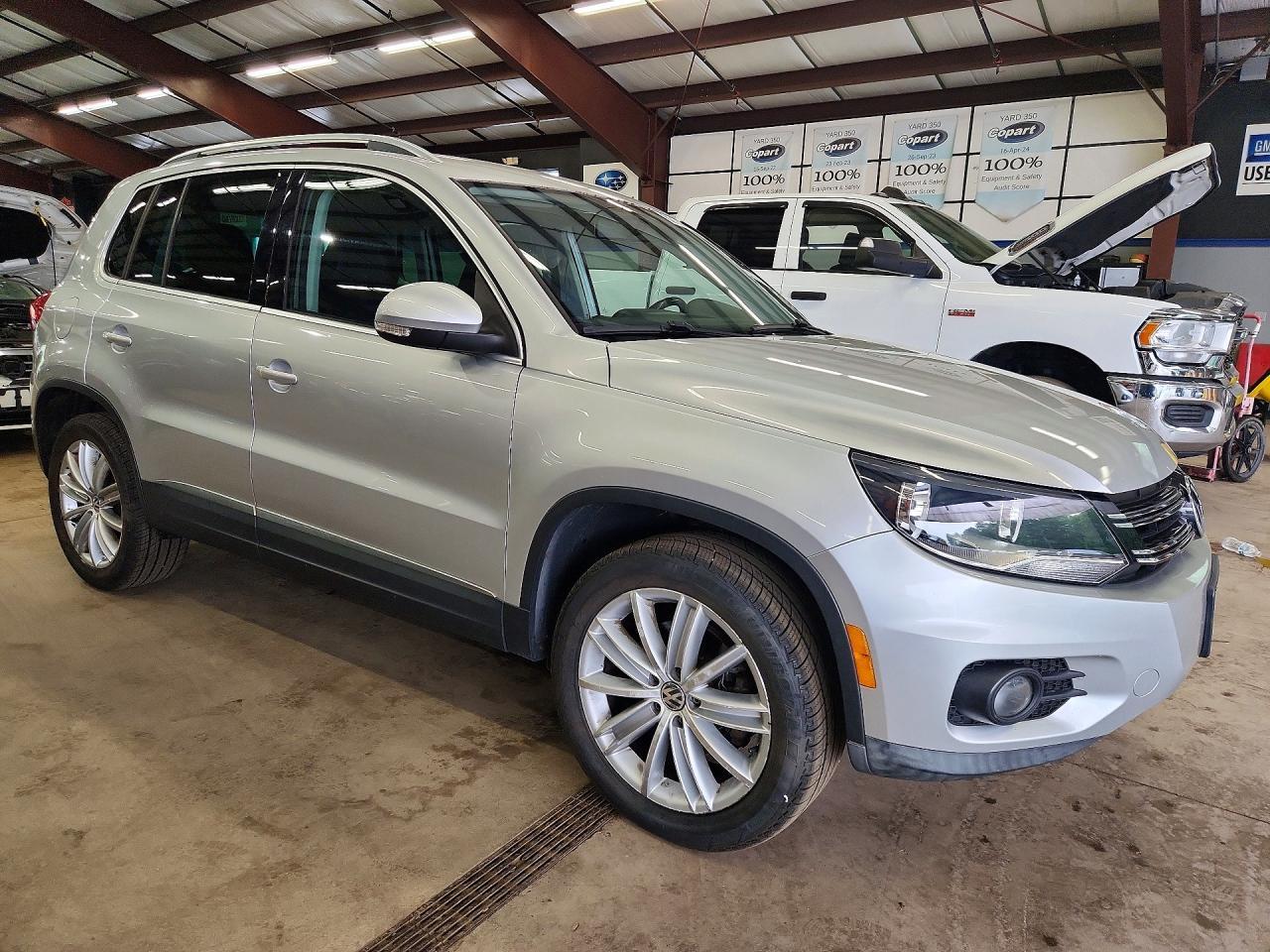 2012 Volkswagen Tiguan S - Фото 4
