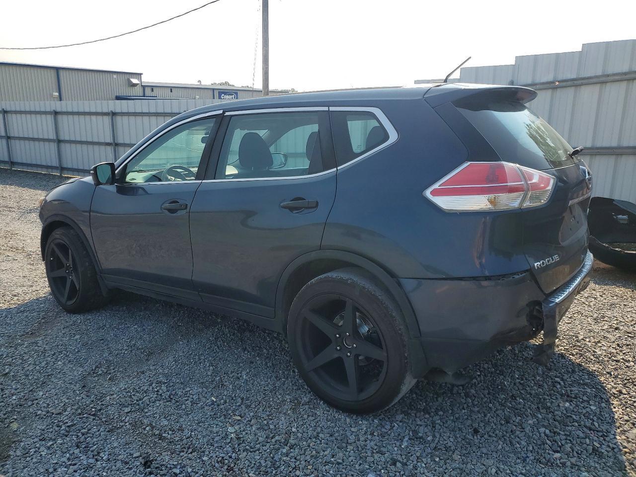 2016 Nissan Rogue S - Фото 2