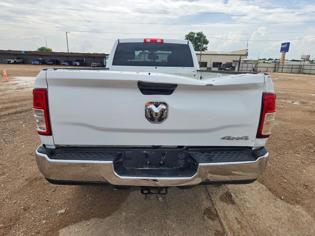 2022 Ram 2500 Tradesman - Фото 6