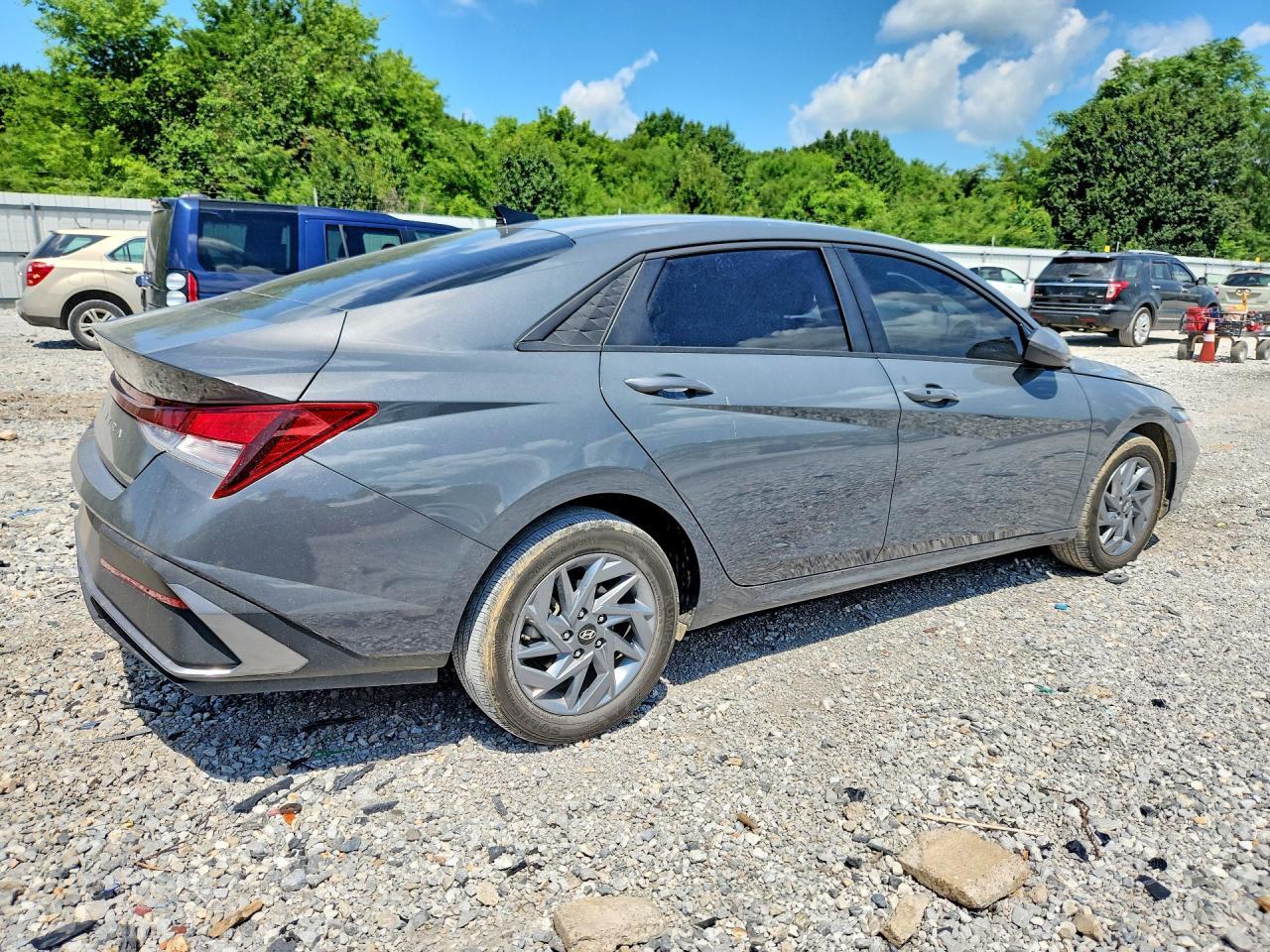 2024 Hyundai Elantra Sel - Фото 3