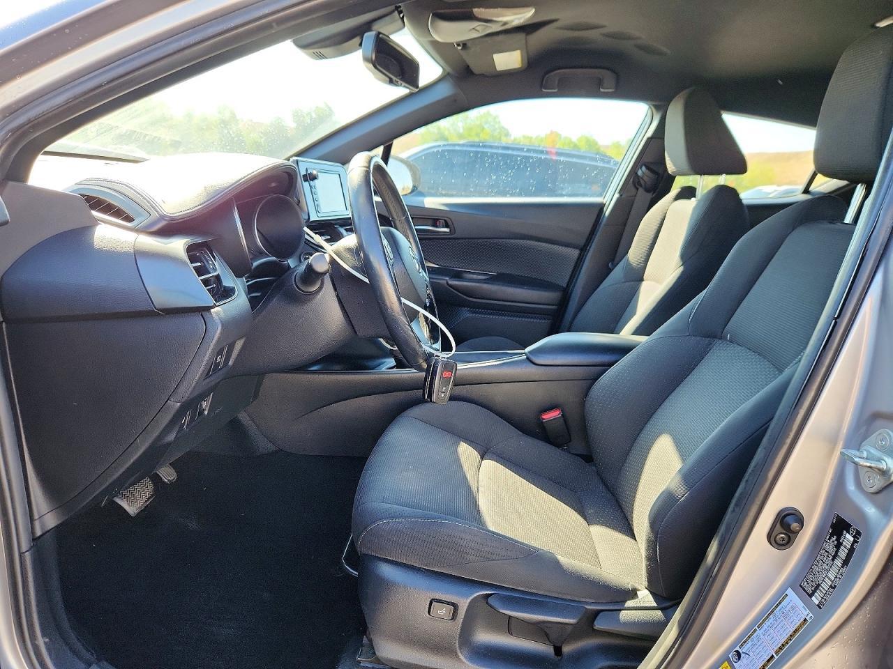2018 Toyota C-Hr Xle Premium - Фото 7