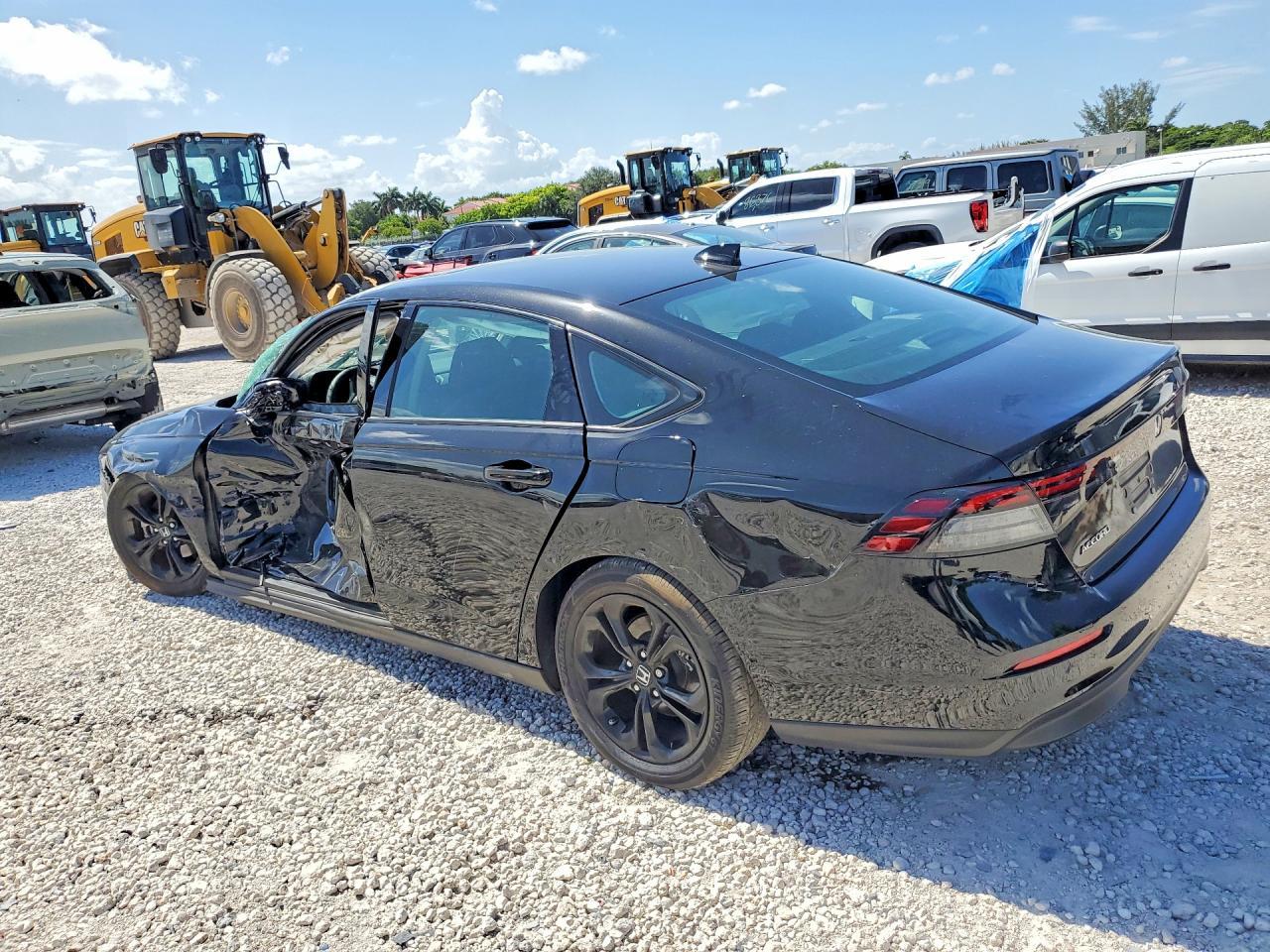 2025 Honda Accord Se - Image 2
