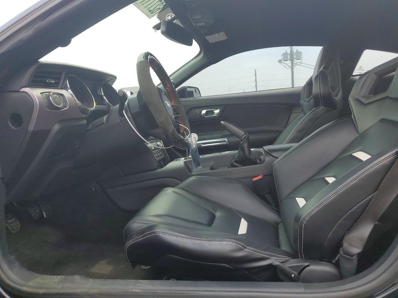 2015 Ford Mustang - Image 7