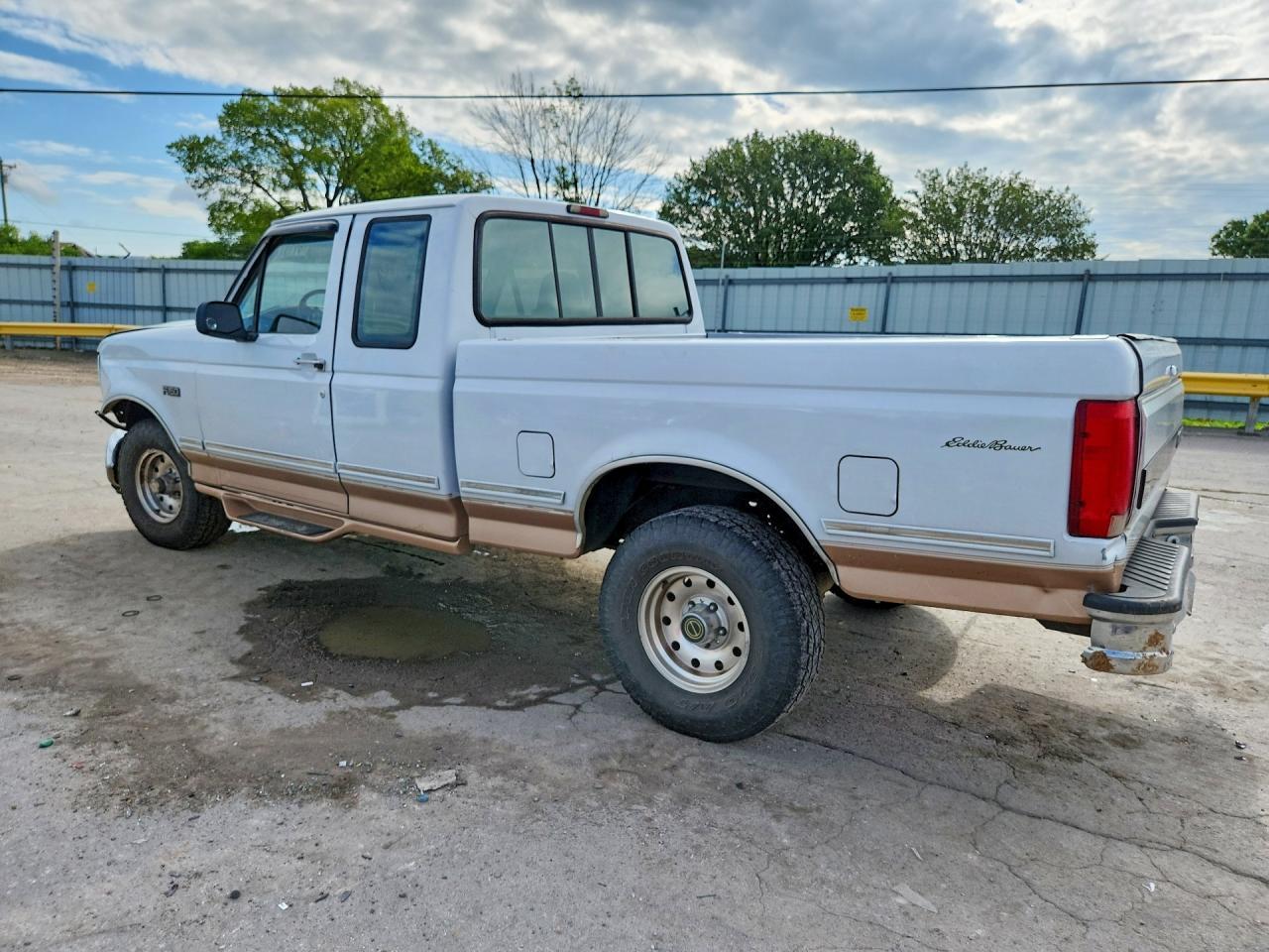 1995 Ford F150 - Image 2
