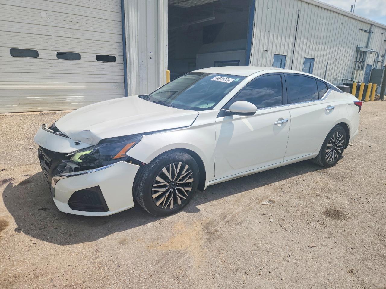2023 Nissan Altima Sv