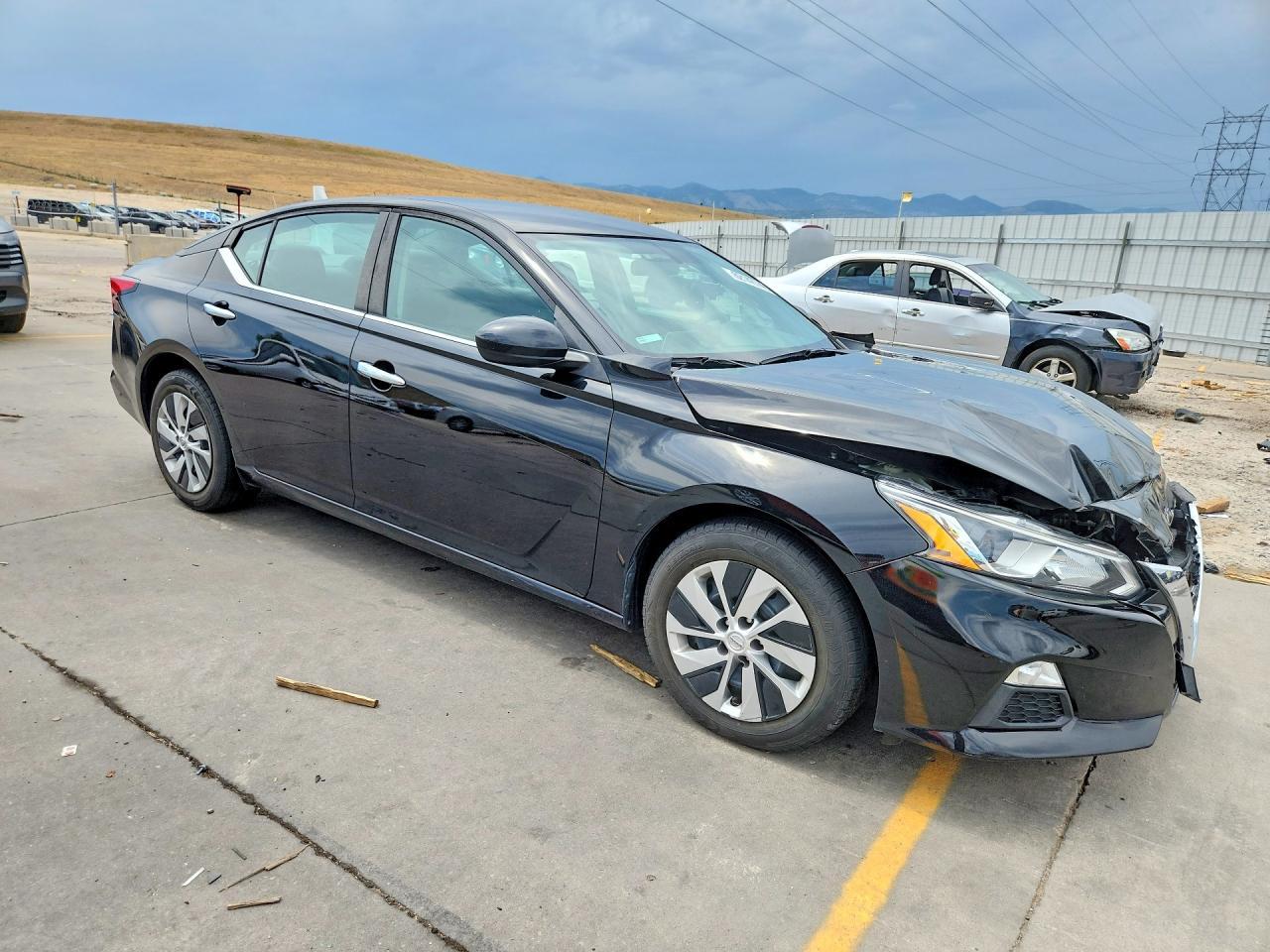 2020 Nissan Altima S - Фото 4
