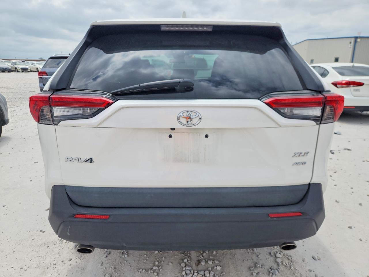 2024 Toyota Rav4 Xle - Image 6