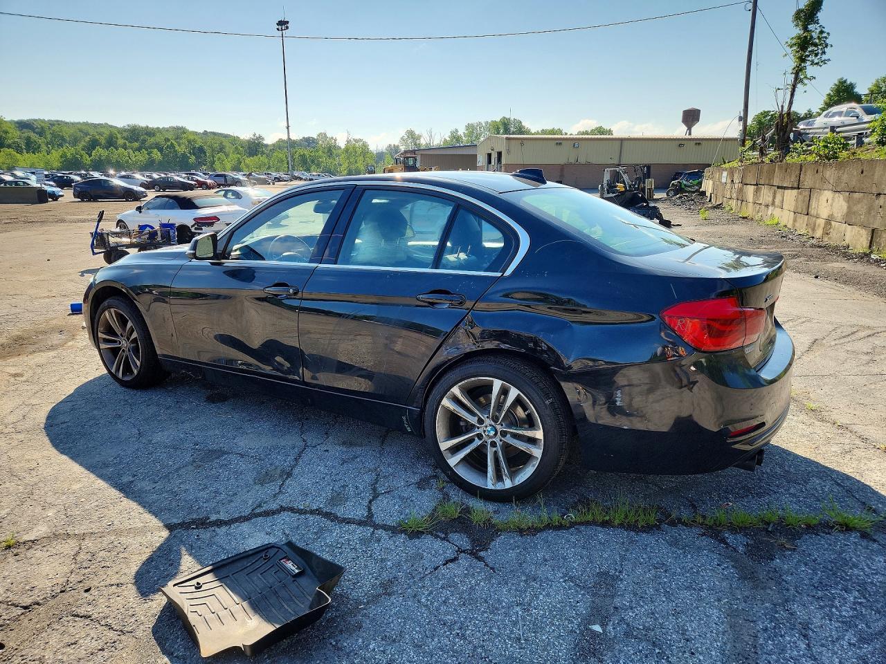 2018 BMW 330 Xi - Фото 2