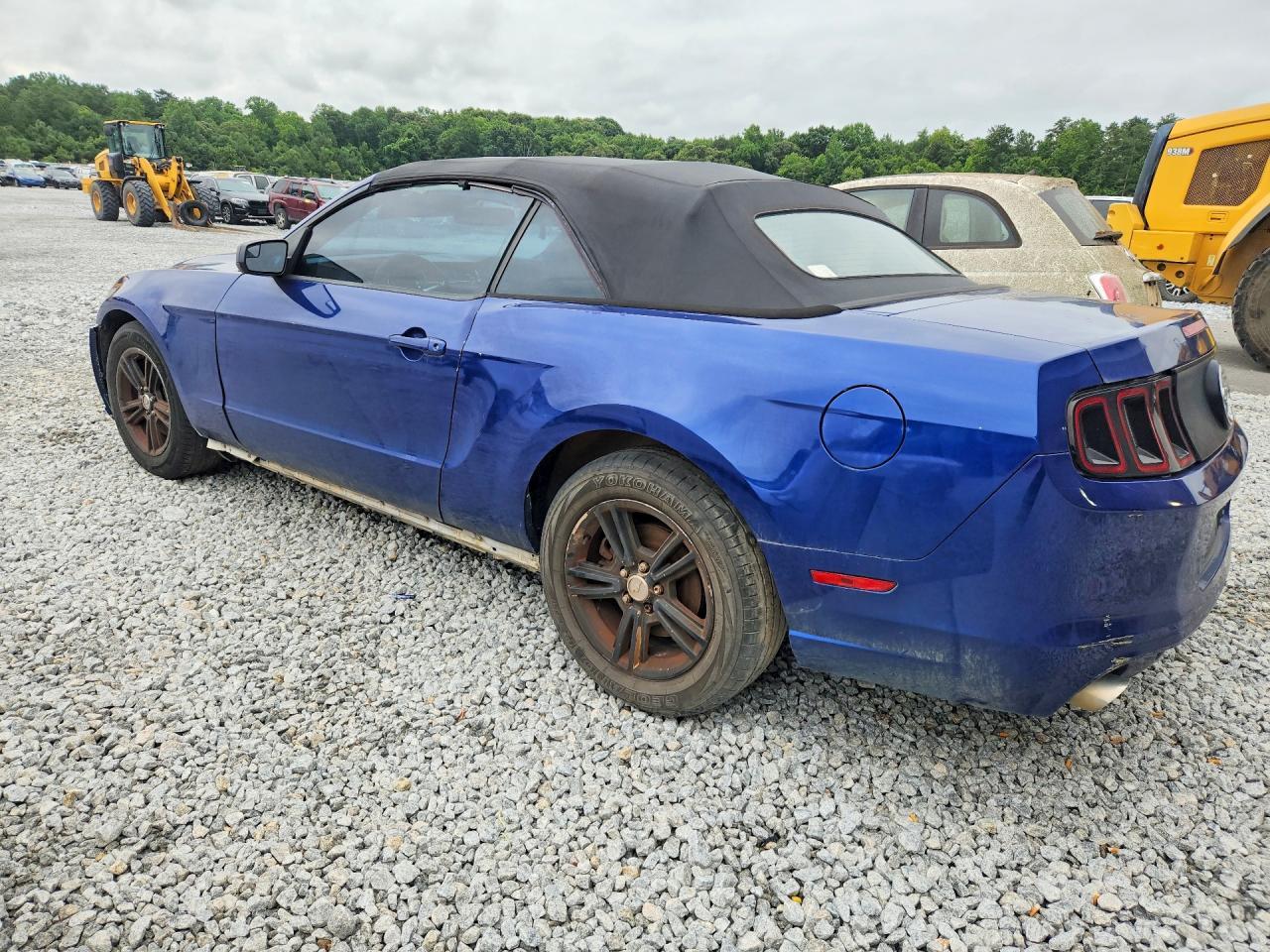 2014 Ford Mustang - Фото 2