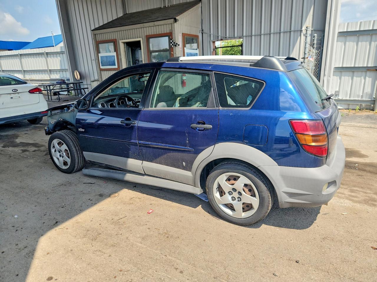 2006 Pontiac Vibe - Фото 2